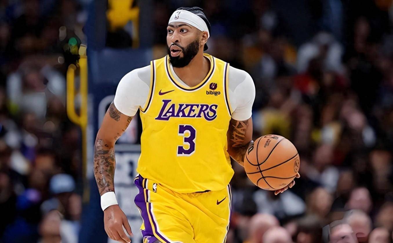 C罗亚冠二级首秀只踢半场