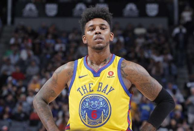 ＂追球者；你说非常正确！如果回放胡在场的视频就会知道他失误有太多！该传出来的球不传独霸球风！。早那么多场胡没有上场，广东都没有输球！。旧年的看球迷都有所觉啦！！。